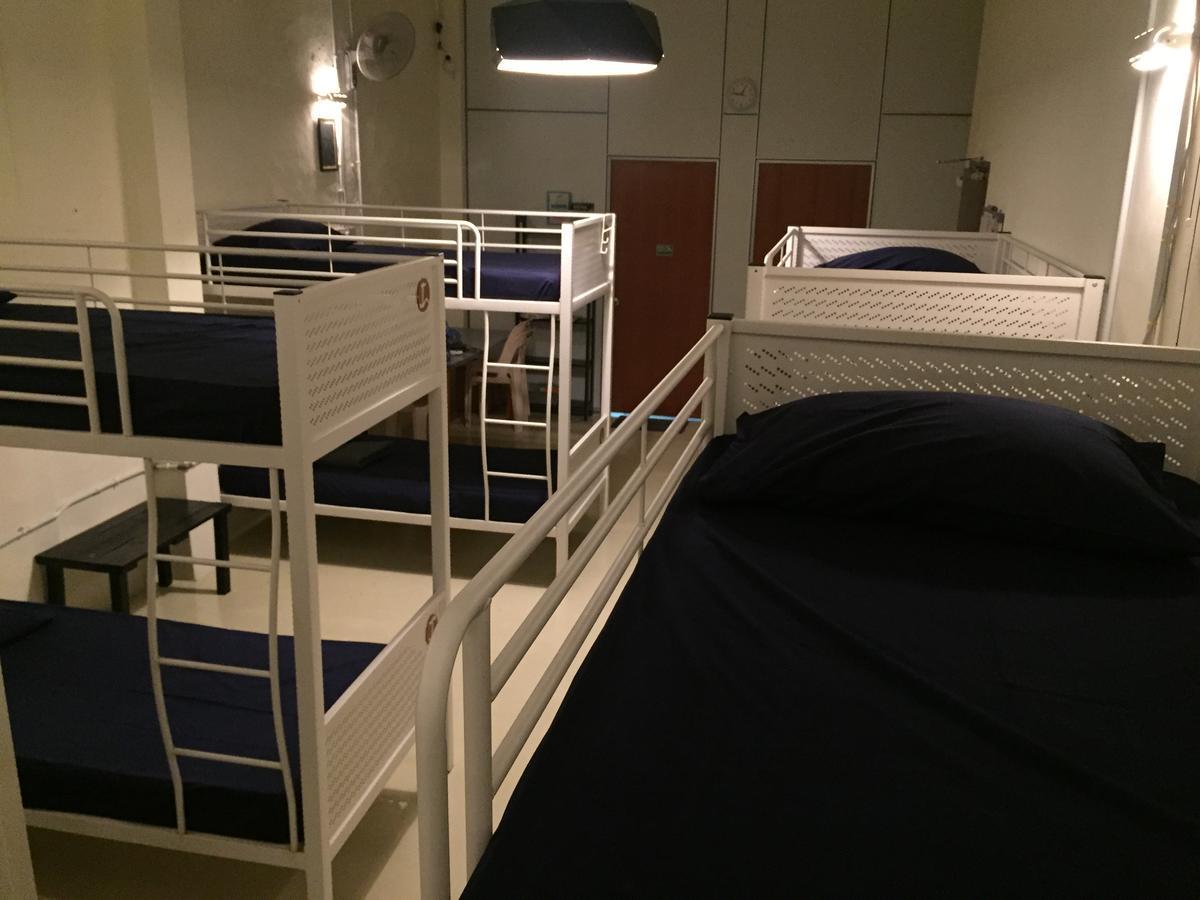 Vloft Backpackers Hostel Ipoh Bagian luar foto